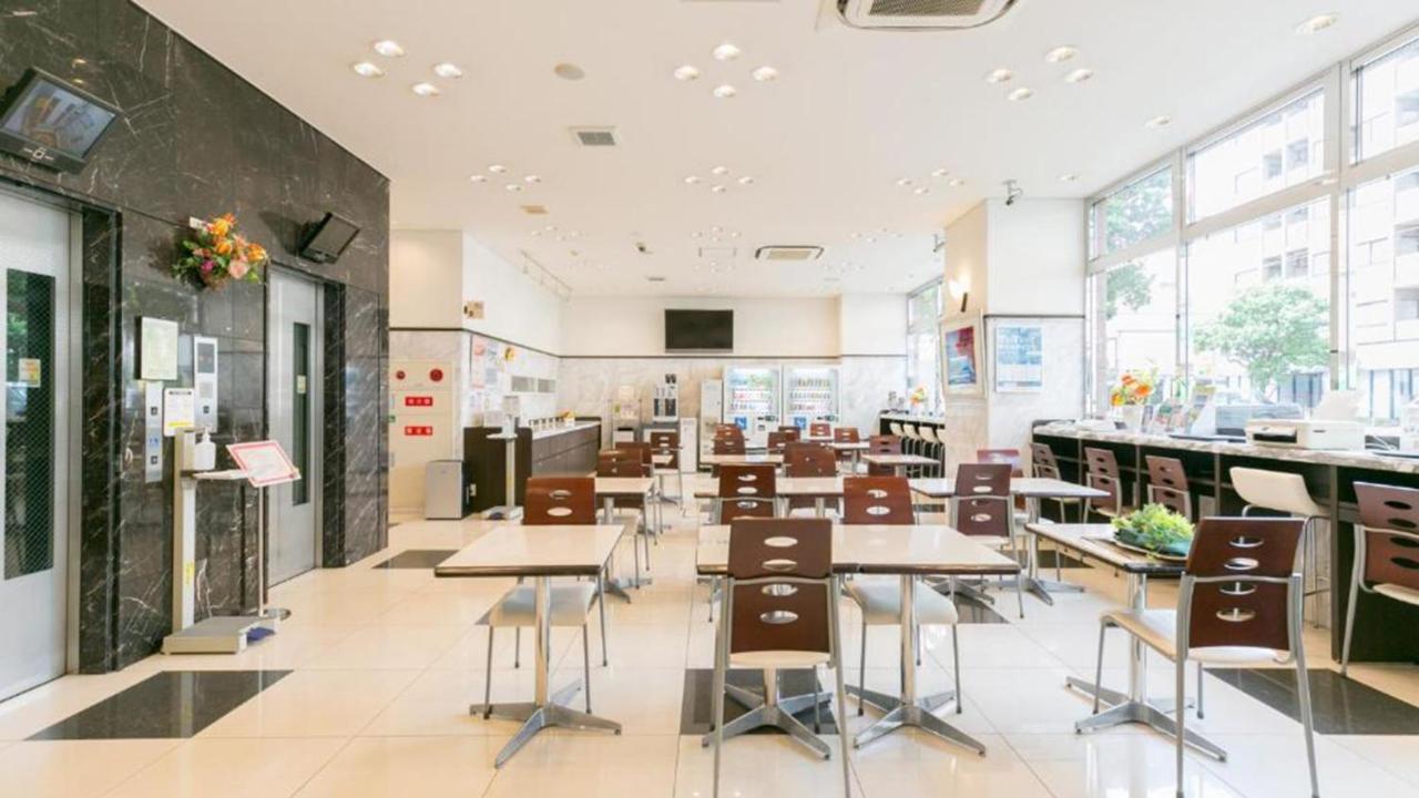 Toyoko Inn Toyohashi Eki Higashi Guchi Екстер'єр фото