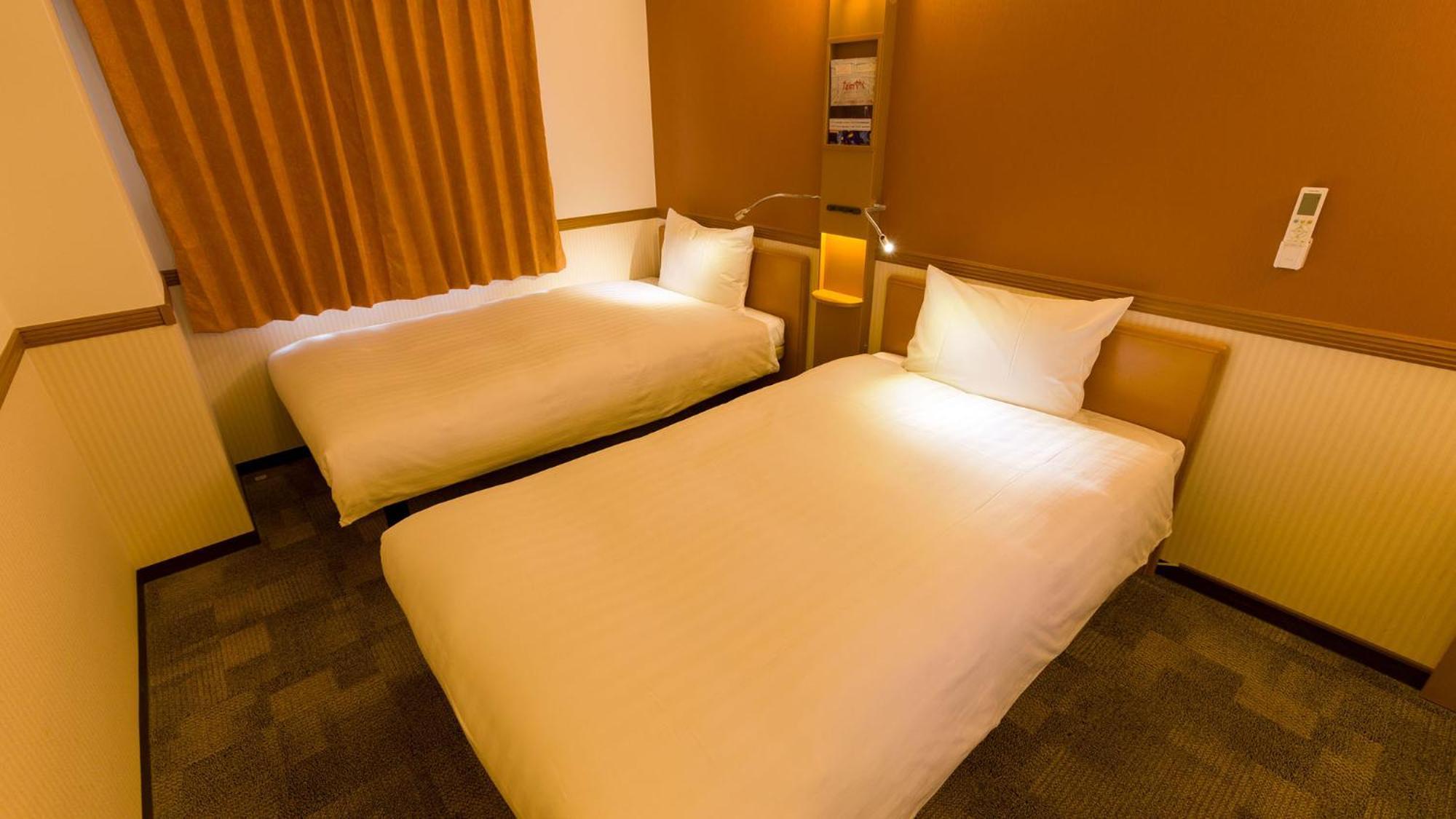 Toyoko Inn Toyohashi Eki Higashi Guchi Номер фото