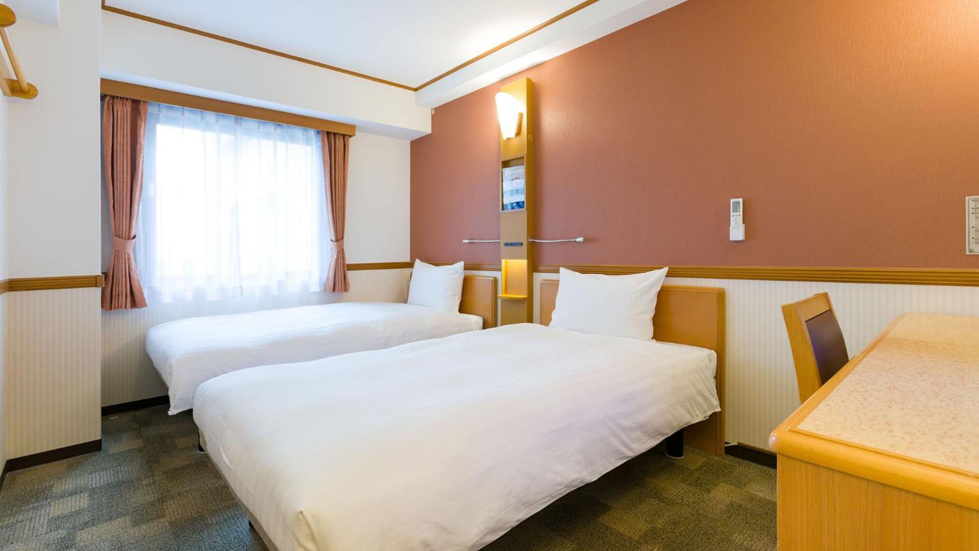 Toyoko Inn Toyohashi Eki Higashi Guchi Екстер'єр фото