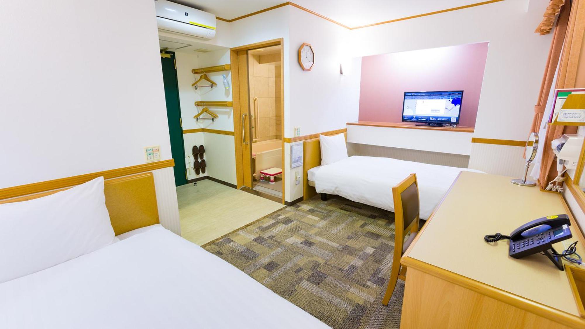 Toyoko Inn Toyohashi Eki Higashi Guchi Екстер'єр фото