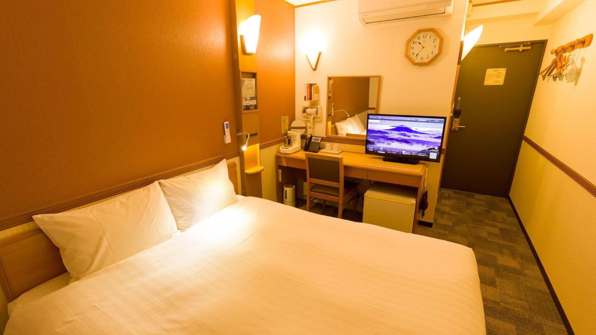 Toyoko Inn Toyohashi Eki Higashi Guchi Номер фото